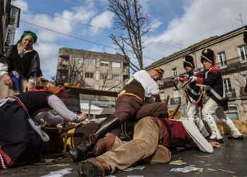 Recreación del asesinato de tres vecinos que se negaron a brindar por José Bonaparte // Concello de Vigo