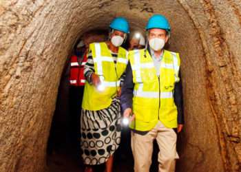 Carmela Silva y Abel Caballero, en una imagen de Archivo en el interior del túnel de O Castro