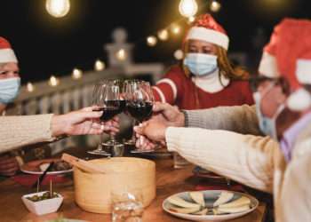 Cena de Navidad en tiempos de pandemia // iStock/Sabrina Bracher