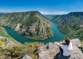 Ribeira Sacra, uno de los tesoros de Galicia /iStock/Fernando Saco