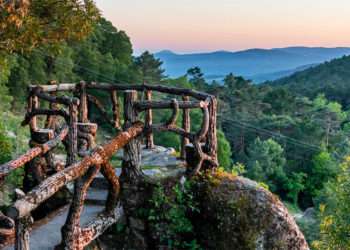 Mirador en el Monte Aloia (Tui) // TURISMO RÍAS BAIXAS