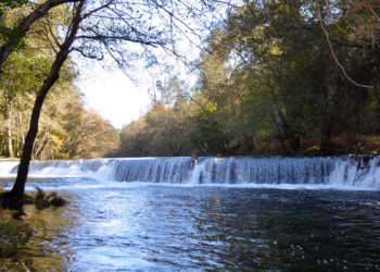 Playa fluvial de A Calzada // Turismo de Galicia