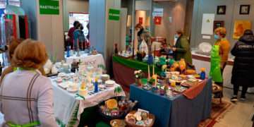 La Asociación Española contra el Cáncer inaugura en Vigo su tradicional Rastrillo Solidario