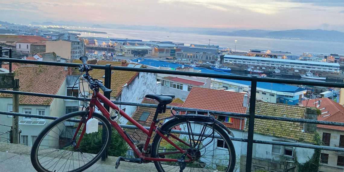 Voluntarios miden la contaminación mientras circulan en bicicleta //CONBICI