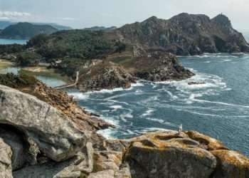 Vista aérea de Cíes // iStock/acongar