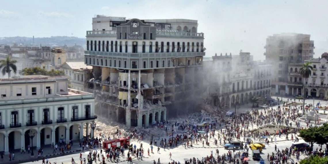 Estado del hotel donde se produjo la explosión // @DiazCanelB