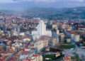 El Pirulí ya "reina" en el skyline vigués en unas impresionantes fotos a vista de pájaro