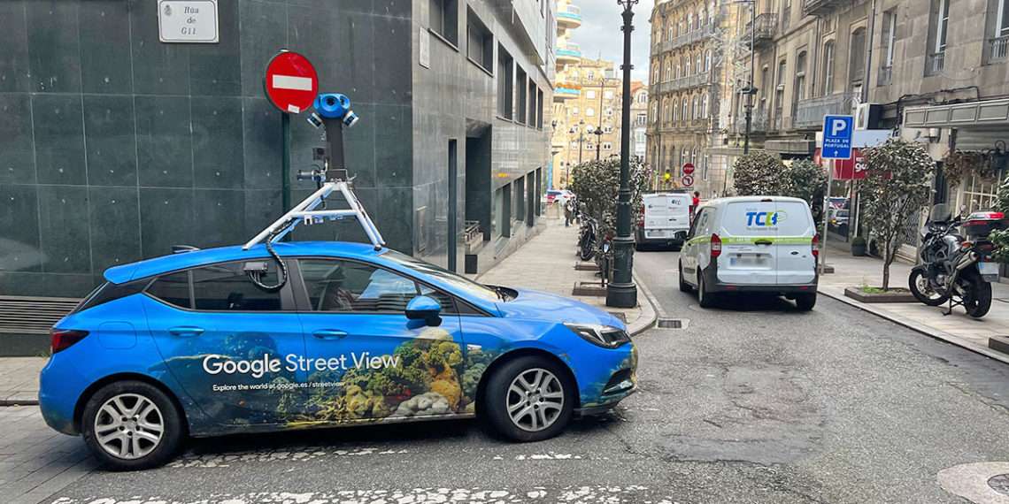 Vehículo de Google recorriendo las calles de Vigo el pasado mes de noviembre // METROPOLITANO