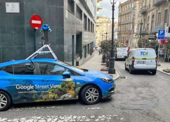 Vehículo de Google recorriendo las calles de Vigo el pasado mes de noviembre // METROPOLITANO