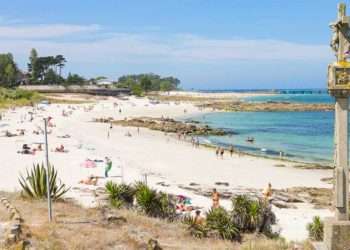 Praia da Fontaíña // TURISMO RÍAS BAIXAS