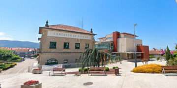 Dos exalcaldes y un exedil de Nigrán, acusados de amañar el contrato de la basura en 2004