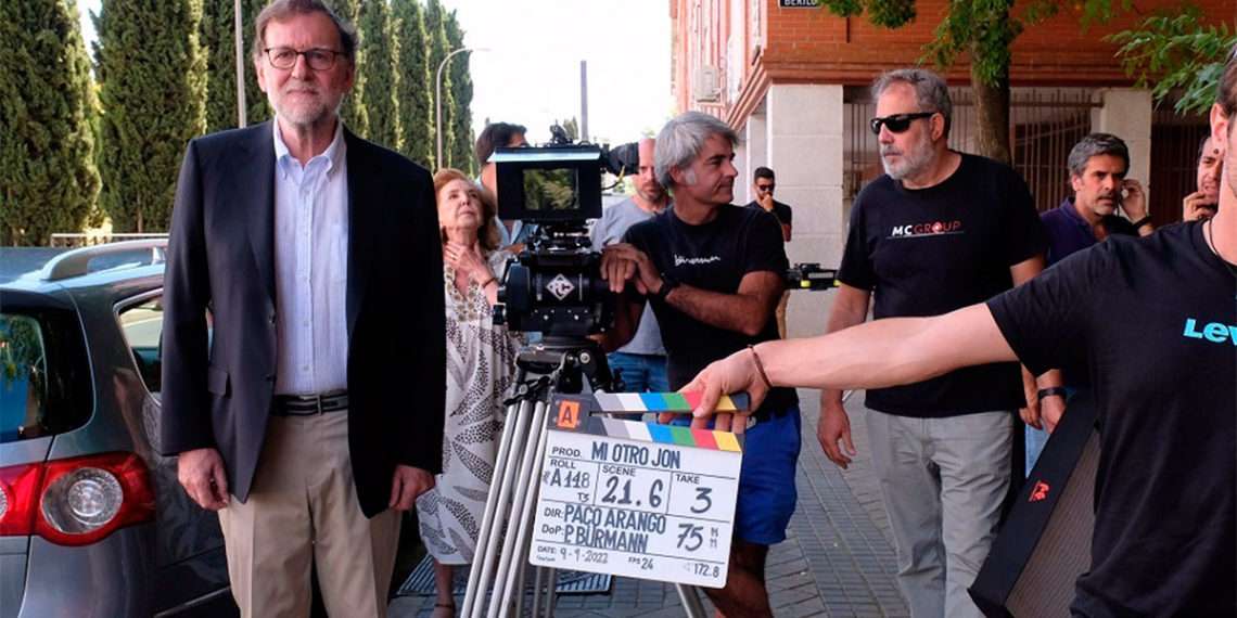 Cameo de Mariano Rajoy en 'Mi otro Jon' // PIPO FERNANDEZ