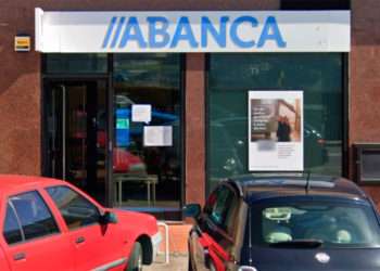 Oficina bancaria situada en la Avenida del Aeropuerto // GOOGLE