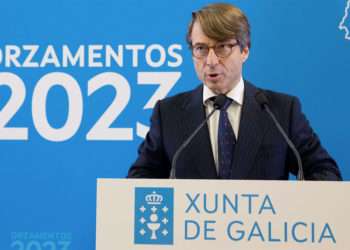 El conselleiro de Facenda e Administración Pública, Miguel Corgos, explica los presupuestos en rueda de prensa - XOÁN CRESPO