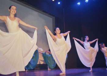 ESCUELA DE DANZA PASIÑOS