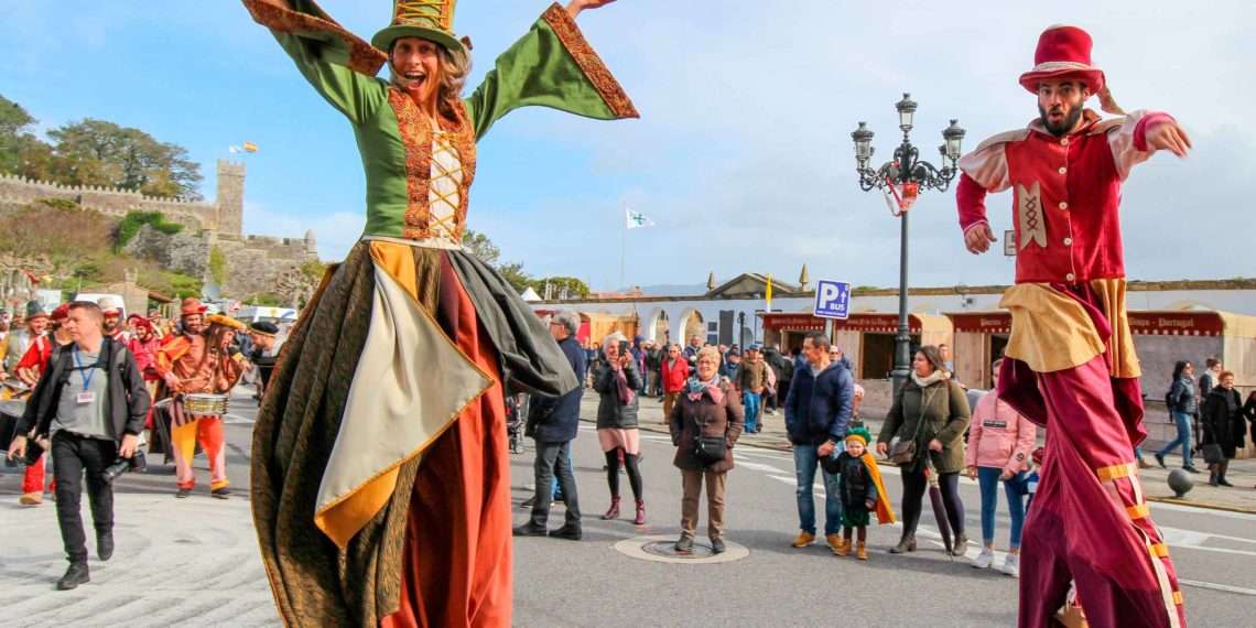 La historia de la compañía viguesa que lleva su "Troula" por todos los rincones de Galicia y Europa