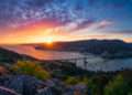 Atardecer en la ría de Vigo // Francisco Crusat / Shutterstock