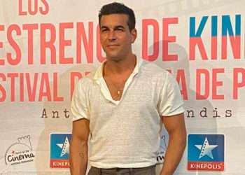 Mario Casas posa antes del preestreno de 'Mi soledad tiene alas' en el Festival de Cine Antonio Ferrandis - EVA MONTESINOS