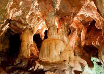 Cova do Rei Cintolo en Mondoñedo, Lugo // A Mariña Lucense Turismo