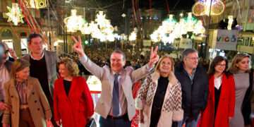 Caballero: "Algunos quieren que Vigo recupere la oscuridad y desaparezca para ser una aldea"