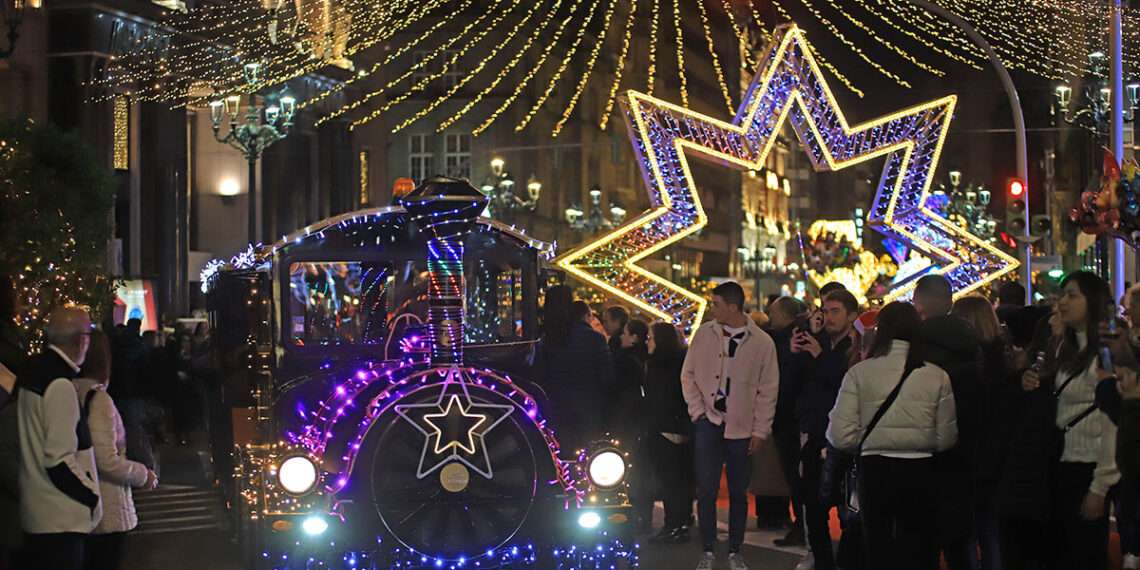 Vigo vive una nueva 'avalancha' de turistas en el último finde antes de Nochebuena