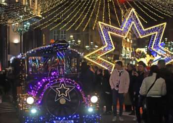 Vigo vive una nueva 'avalancha' de turistas en el último finde antes de Nochebuena