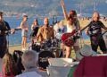 El chiringuito de la ETEA se niega a despedir el verano en agosto y anuncia nuevos conciertos