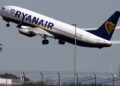 Avión de Ryanair despegando. - Soeren Stache/dpa - Archivo