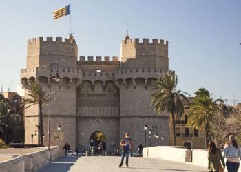 Torres de Serranos // TURISMO DE VALENCIA