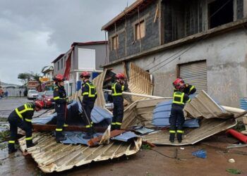 Paso del ciclón 'Chido' por Mayotte - SÉCURITÉ CIVILE