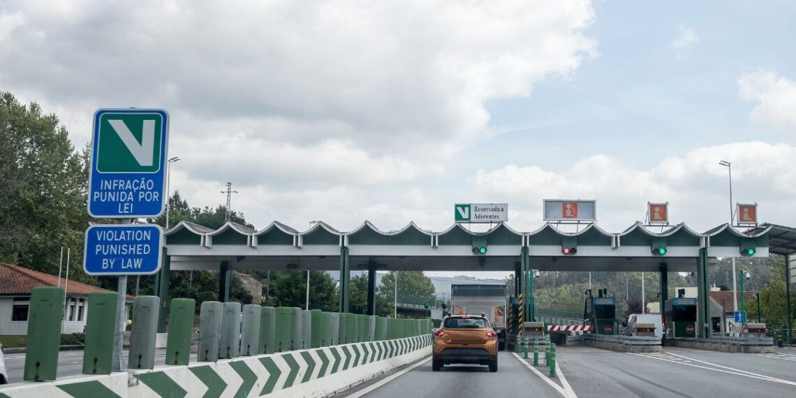 Autopista A-3 de Portugal. Foto: Shutterstock.