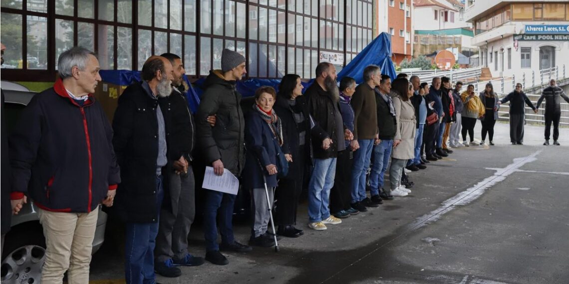 Concentraicón por el cierre de la antigua estación de buses de Vigo. En Vigo a 9 de febrero de 2025. - ADRIÁN IRAGO/EUROPA PRESS