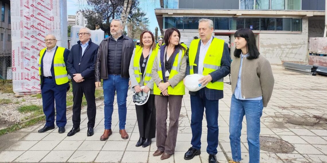 Visita de los conselleiros de Sanidade, Antonio Gómez Caamaño, y de Vivenda e Planificación de Infraestruturas, María Martínez Allegue, a las obras del CIS Olimpia Valencia de Vigo. - EUROPA PRESS