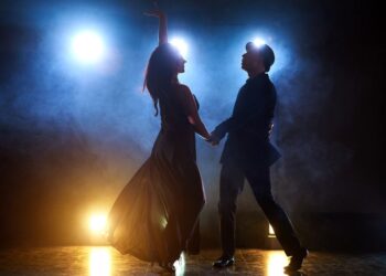 ARCHIVO. Una pareja bailando / Foto: Freepik