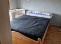 Imagen del interior de la vivienda tras el desalojo. - EUROPA PRESS