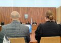 Los dos acusados de incendiar dos buses urbanos en Vigo, en abril de 2023, en el juicio celebrado en la sección quinta de la Audiencia Provincial de Pontevedra, con sede en la ciudad olivica.
- EUROPA PRESS