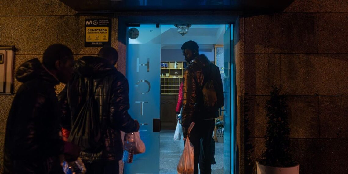 Migrantes procedentes de Canarias y desplazados a Galicia.
- Elena Fernández - Europa Press -