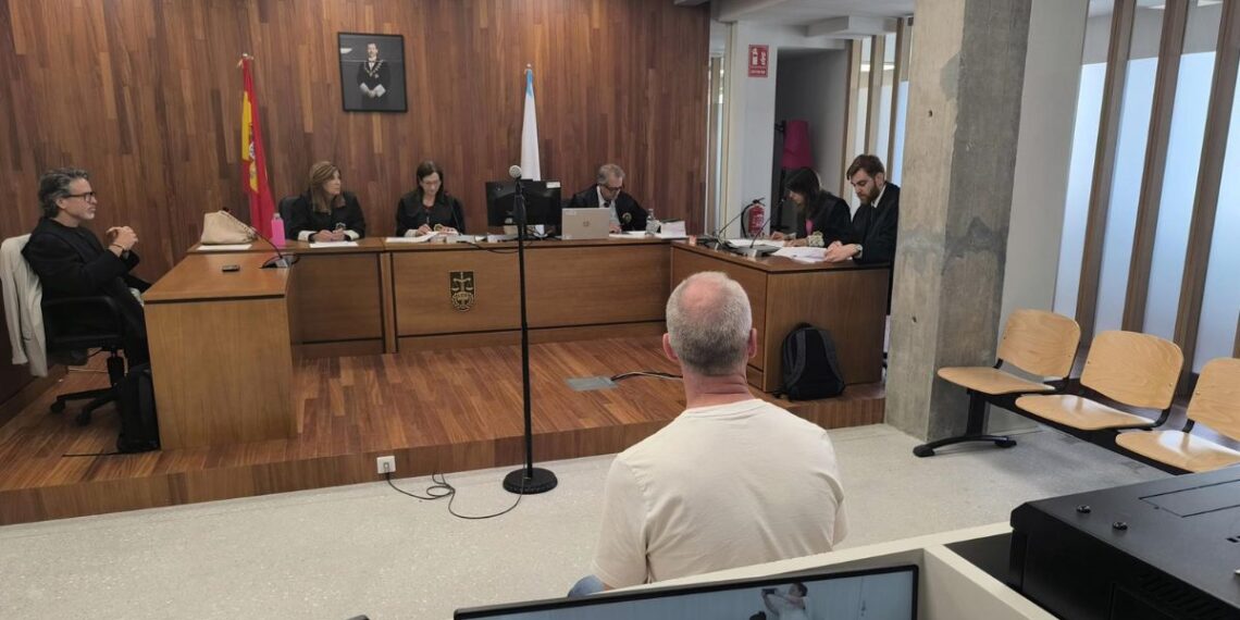 Juicio contra un hombre acusado de violar a una mujer en su domicilio de Vigo (Foto: Europa Press).