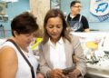 La conselleira do Mar, Marta Villaverde, en la Praza de Abastos de Santiago
- XUNTA DE GALICIA