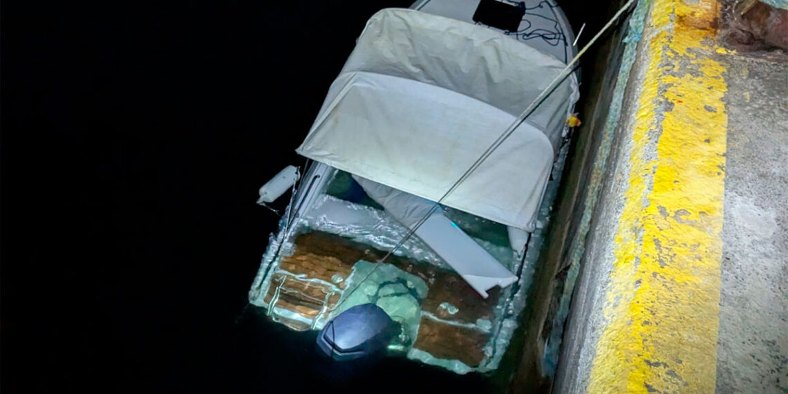 El barco Faneca Brava, hundido // PARQUE NACIONAL DAS ILLAS ATLÁNTICAS