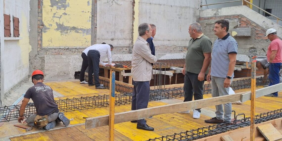 Avanzan las obras para transformar la "casa del fútbol" de A Guarda
