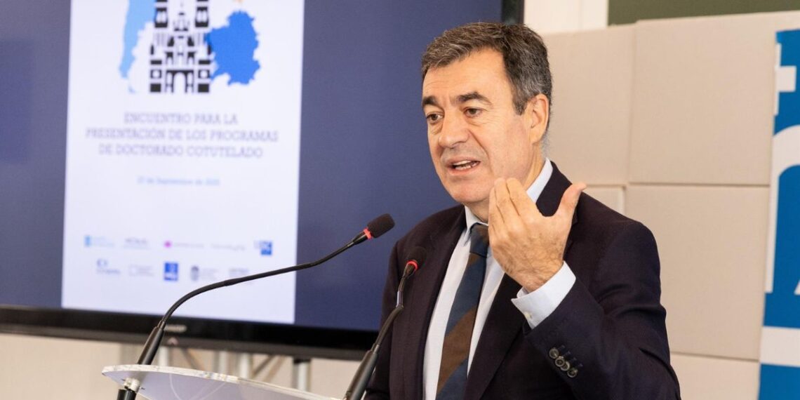 Galicia pone en marcha 13 titulaciones universitarias compartidas con cuatro centros argentinos