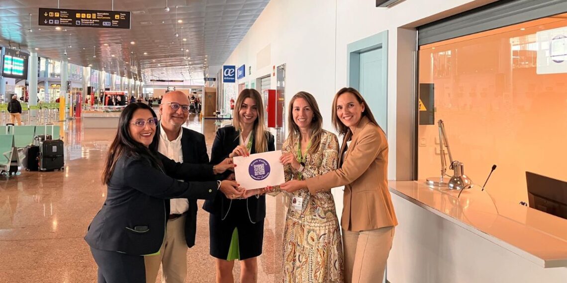 El aeropuerto de Vigo, pionero en toda Galicia al crear un "espacio seguro" con el primer punto violeta