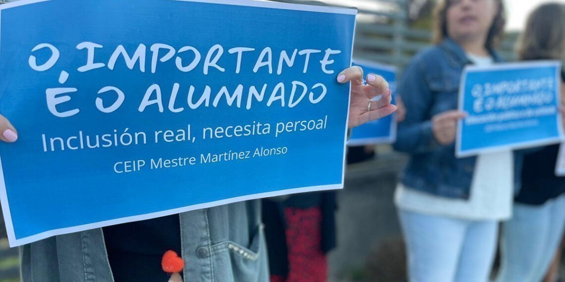 Un colegio referente en inclusión en Mos denuncia que la Xunta les deja sin profesores
