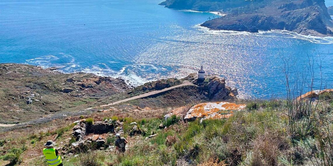 Intervención arqueológica en el paraíso de Vigo para descubrir los secretos de las islas Cíes