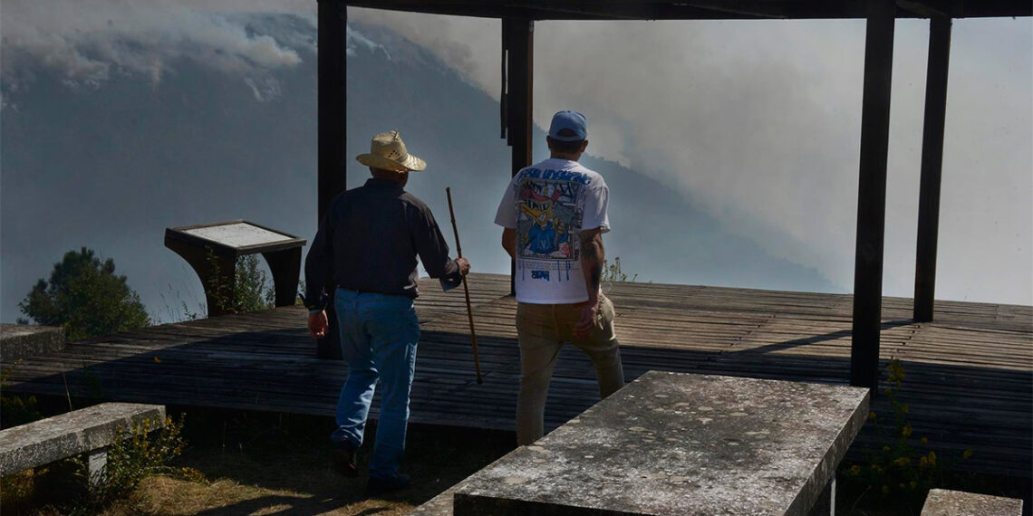 Desalojada una nueva aldea en Pantón por el fuego, mientras el resto de evacuados regresan a sus casas