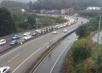 Retenciones en la A-55 en sentido Vigo por un accidente de tráfico