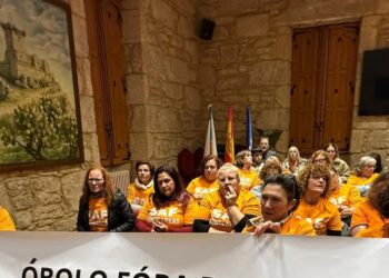 Personal del SAF de Ponteareas se encierra en el Concello