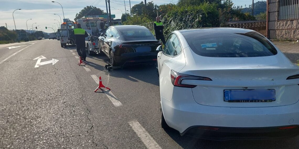 La Policía Local inmoviliza dos vehículos de Uber en Vigo en una sola mañana