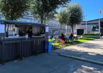 Instalan en Vigo un contenedor gastro con vistas al mar para poner de moda una nueva zona